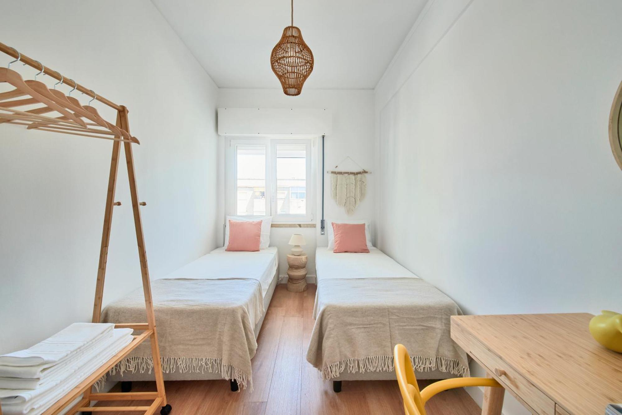 Sunset Bay View, Renovated Apt, By Timecooler Setúbal Exteriör bild