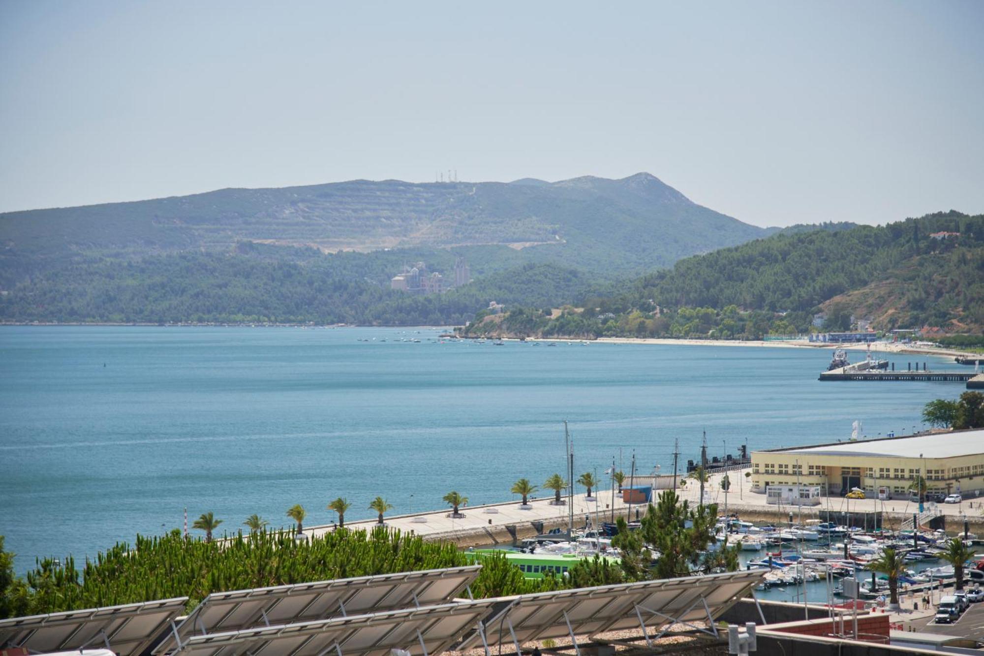 Sunset Bay View, Renovated Apt, By Timecooler Setúbal Exteriör bild