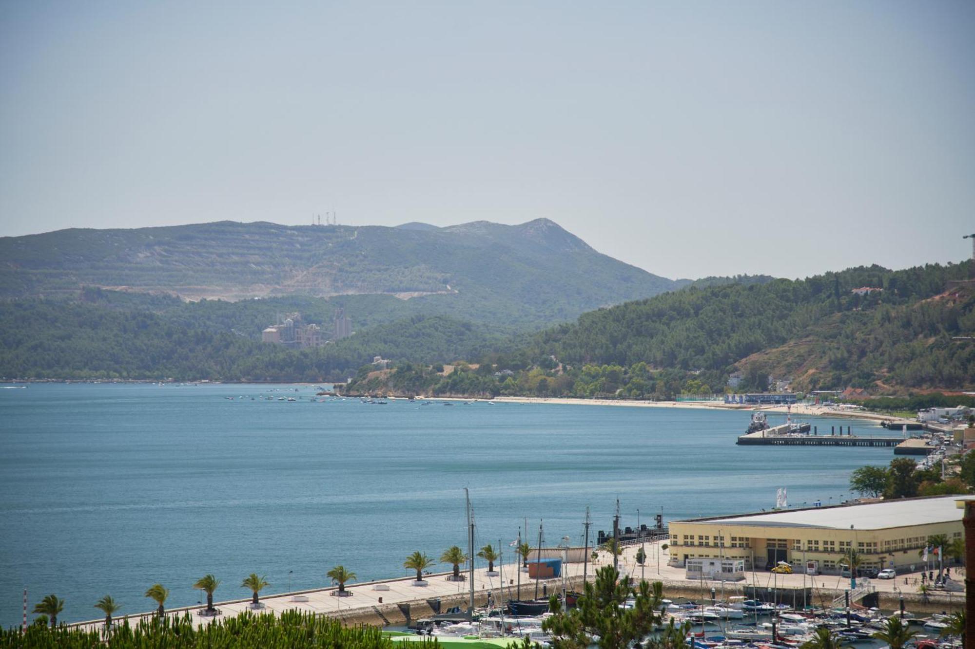 Sunset Bay View, Renovated Apt, By Timecooler Setúbal Exteriör bild